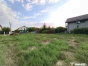 Teren cu acces facil la toate utilitățile lângă Bucur...