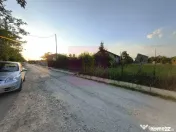 Teren cu acces facil la toate utilitățile lângă Bucur...