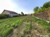 Teren cu acces facil la toate utilitățile lângă Bucur... 