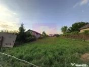 Teren cu acces facil la toate utilitățile lângă Bucur... 