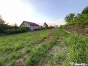 Teren cu acces facil la toate utilitățile lângă Bucur... 