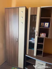 Mobilă de sufragerie 