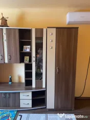 Mobilă de sufragerie 