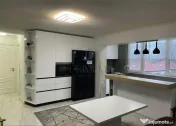 UMT - 2 CAMERE - ETAJ INTERMEDIAR - CENTRALA PROPRIE - MOBIL 