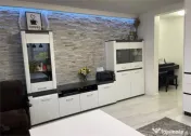 UMT - 2 CAMERE - ETAJ INTERMEDIAR - CENTRALA PROPRIE - MOBIL 