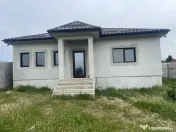 Casa parter, 129 m utili , 450 mp Malu Mare 
