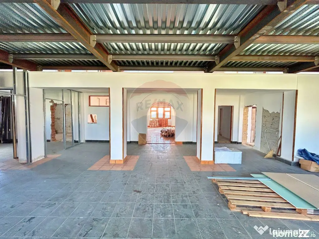De vânzare „Casa Albă”, orașul Pecica, jud. Arad