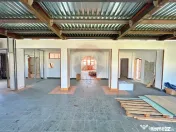 De vânzare „Casa Albă”, orașul Pecica, jud. Arad 