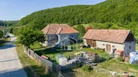 Casă 76mp cu teren de 3.463mp, sat. Vale, com. Aluniș 