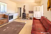 Casă 76mp cu teren de 3.463mp, sat. Vale, com. Aluniș
