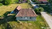 Casă 76mp cu teren de 3.463mp, sat. Vale, com. Aluniș