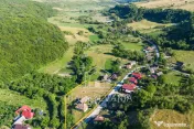Casă 76mp cu teren de 3.463mp, sat. Vale, com. Aluniș