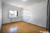 Apartament cu 4 camere de inchiriat |2 BAI | RACADAU| COM...