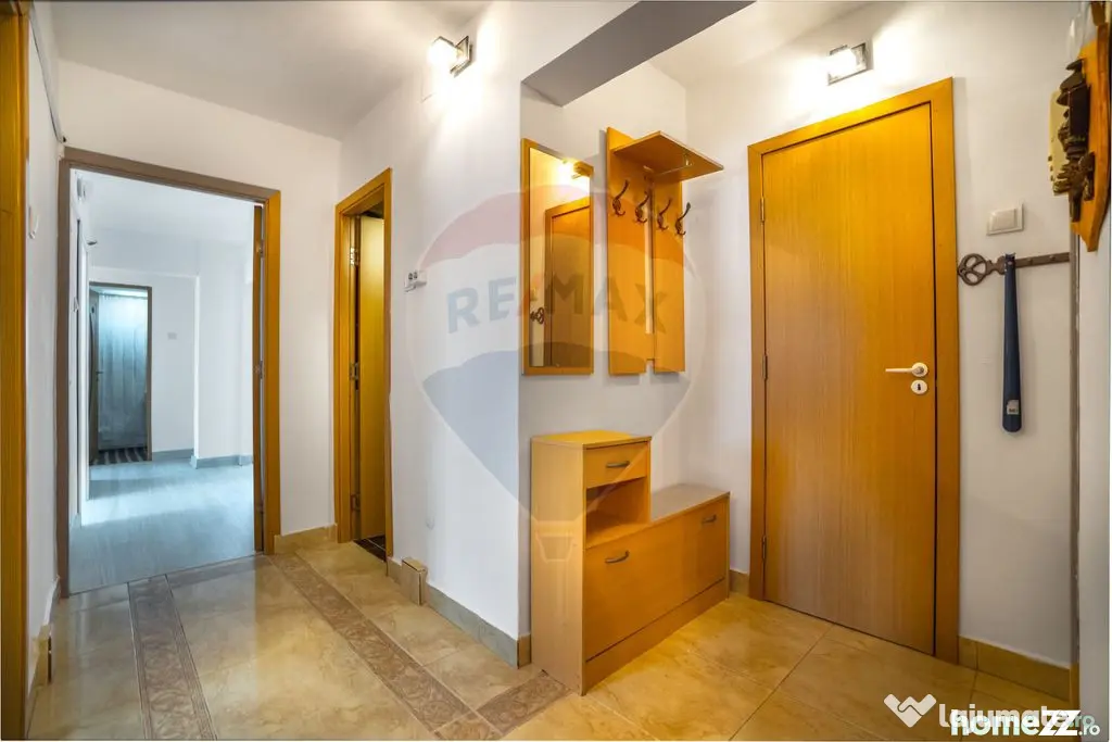 Apartament cu 4 camere de inchiriat |2 BAI | RACADAU| COM...