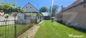 Proprietate cu potențial, casă + șură stejar și livadă 