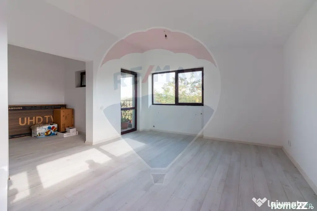 Casă / Vilă cu 6 camere de vânzare in Tartasesti, Damb...