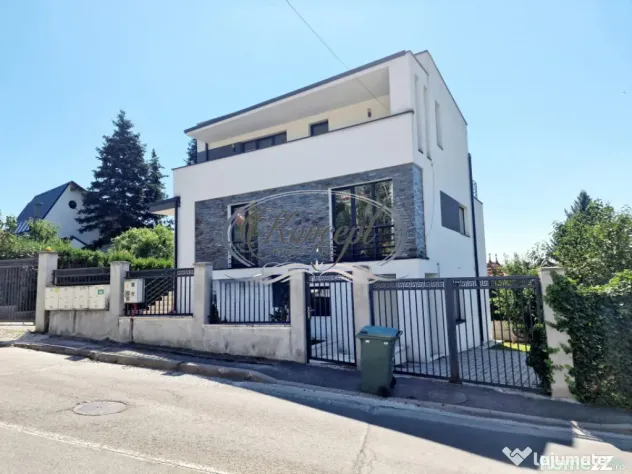 Apartament la vila, cu panorama deosebita - Cluj-Napoca (Cluj)