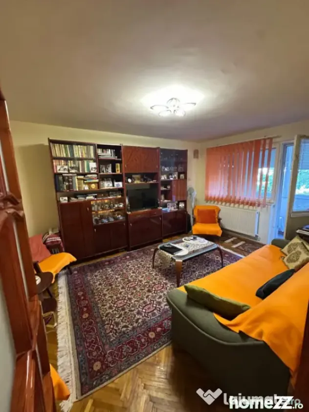 Apartament 3 Camere De Vanzare Tomis Nord - Constanța | 2 B