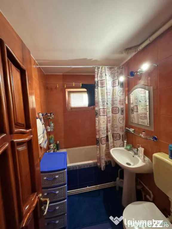 Apartament 3 Camere De Vanzare Tomis Nord - Constanța | 2 B