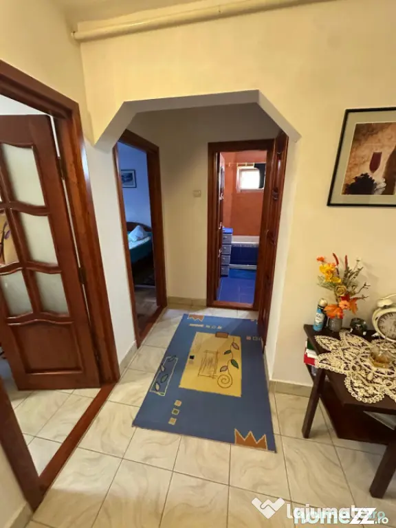 Apartament 3 Camere De Vanzare Tomis Nord - Constanța | 2 B