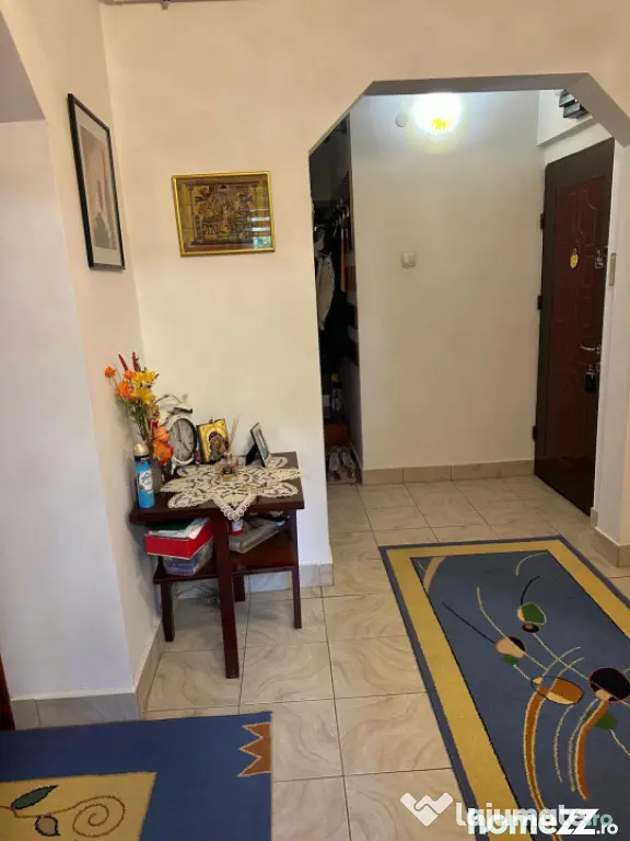 Apartament 3 Camere De Vanzare Tomis Nord - Constanța | 2 B