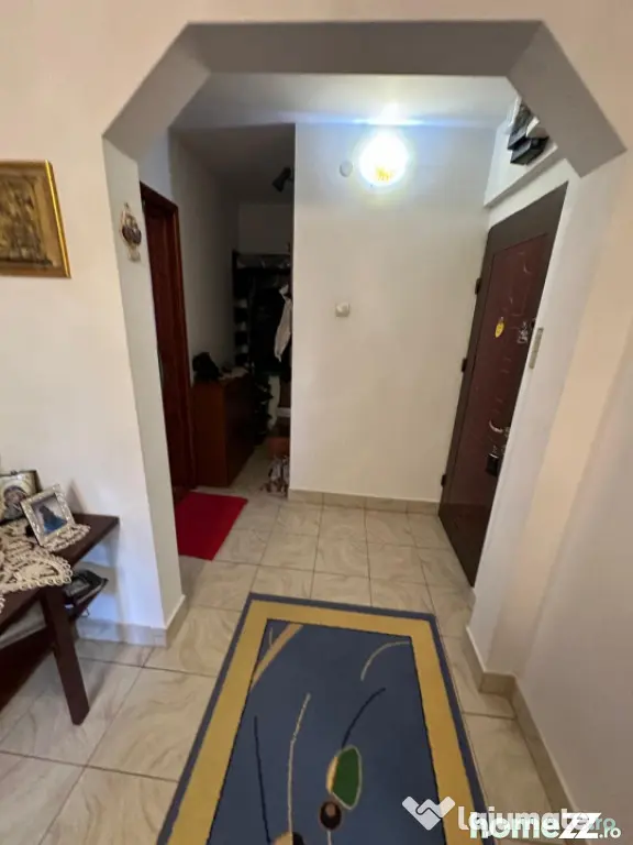 Apartament 3 Camere De Vanzare Tomis Nord - Constanța | 2 B