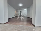Spatiu comercial cu acces din strada 