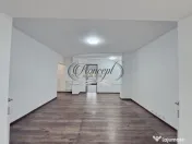 Spatiu comercial cu acces din strada 