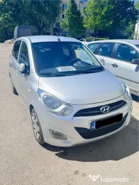 Vând Hyundai i10 