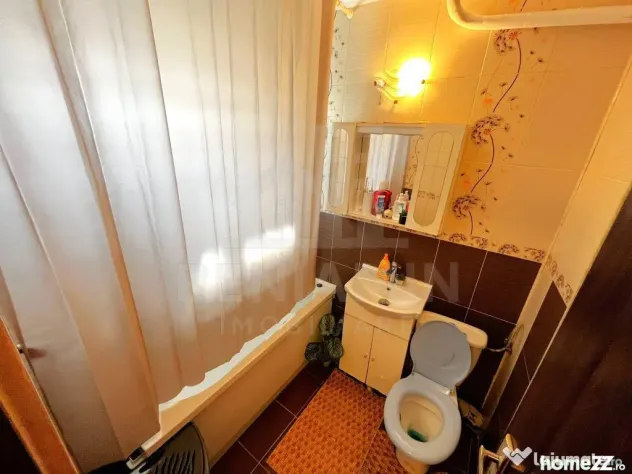 Apartament-2 Camere-Parter Inalt-60mp-2 Balcoane-Piata Va... - Craiova (Dolj)
