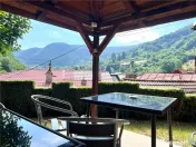 Apartament 2 camere la casa cu curte proprie Schei 