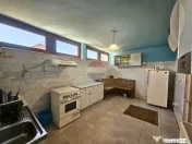 Vilă 6 camere, Păulești — vis-a-vis de parc, langa p... 