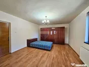 Vilă 6 camere, Păulești — vis-a-vis de parc, langa padure 