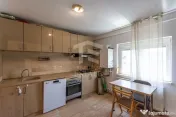 13 Septembrie | Prosper | Ale. Botorani | 2 camcu central...