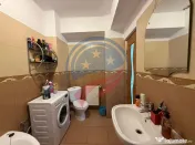 Apartament 3 camere/de inchiriat/1 mai/Ciuperca