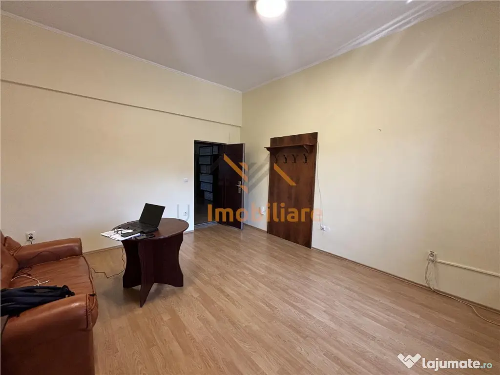 SPATIU BIROU ZONA IOSIA LOCURI DE PARCARE ORADEA