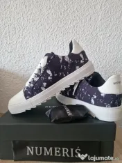 Adidași Black &White 44 