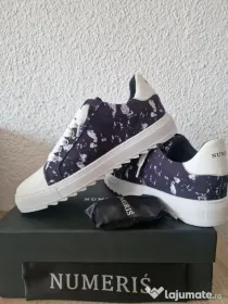 Adidași Black &White 44