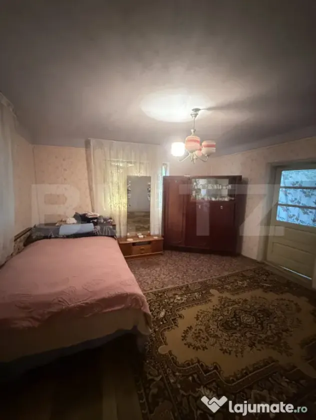 Casă de vanzare, 106 mp, teren 1.677 mp, sat Măgura, comun