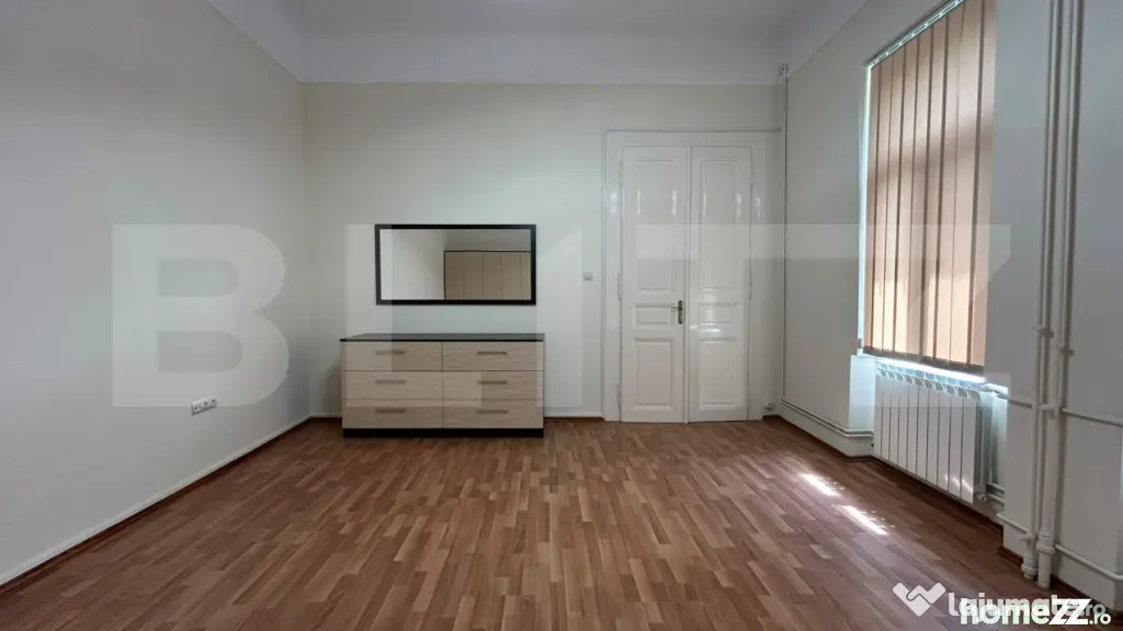 Apartament 2 camere în incinta Palatului Stern, Centrul Ist - Oradea (Bihor)