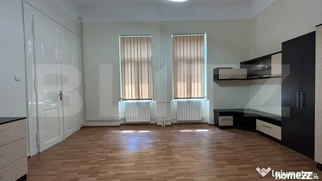 Apartament 2 camere în incinta Palatului Stern, Centrul Ist - Oradea (Bihor)