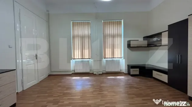 Apartament 2 camere în incinta Palatului Stern, Centrul Ist - Oradea (Bihor)