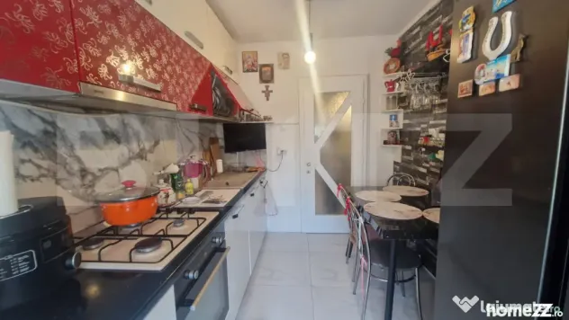 Apartament 4 camere lux Codlea, etaj intermediar, mobilat, p