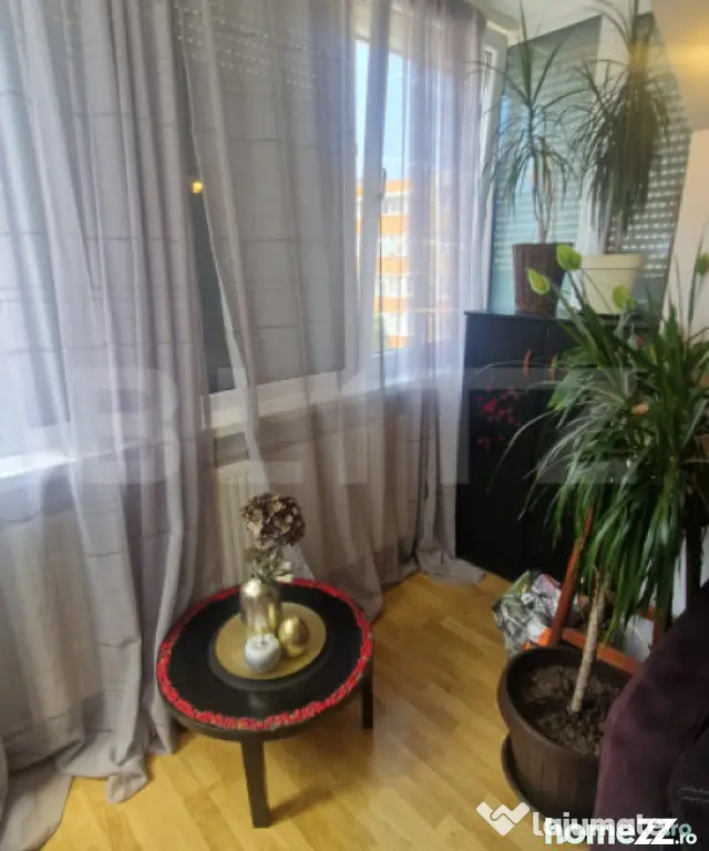 Apartament 4 camere lux Codlea, etaj intermediar, mobilat, p