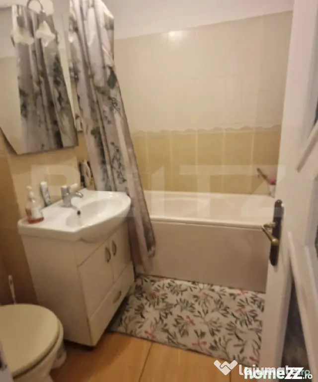 Apartament 4 camere lux Codlea, etaj intermediar, mobilat, p
