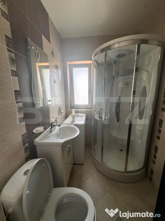 Apartament cu 2 camere, 33 mp, Pacurari