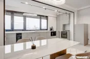 Apartament elegant de 2 camere, 82mp utili, loc de parcare ? 