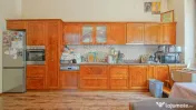 3 camere în Centrul Istoric: 90 mp, curte privată și v...