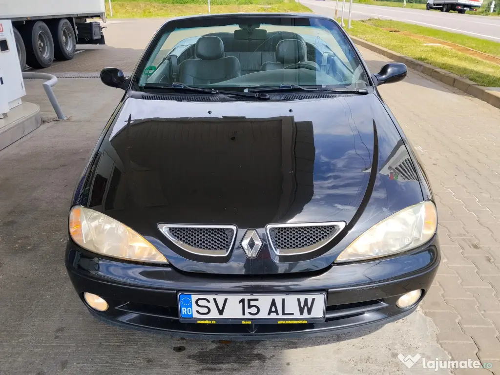 Vând Renault cabrio
