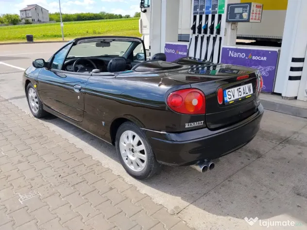 Vând Renault cabrio